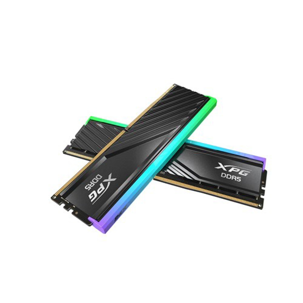 Poza cu ADATA LANCER BLADE RGB Memorie 32 GB 2 x 16 GB DDR5 6000 MHz (AX5U6000C3016G-DTLABRBK)